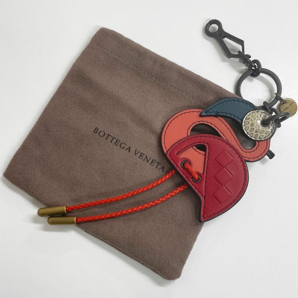 未使用　BOTTEGA VENETA　フラミンゴ　バッグチャーム　キーリング BOTTEGA VENETA キーリング バッグチャーム フラミンゴ (BOTTEGA