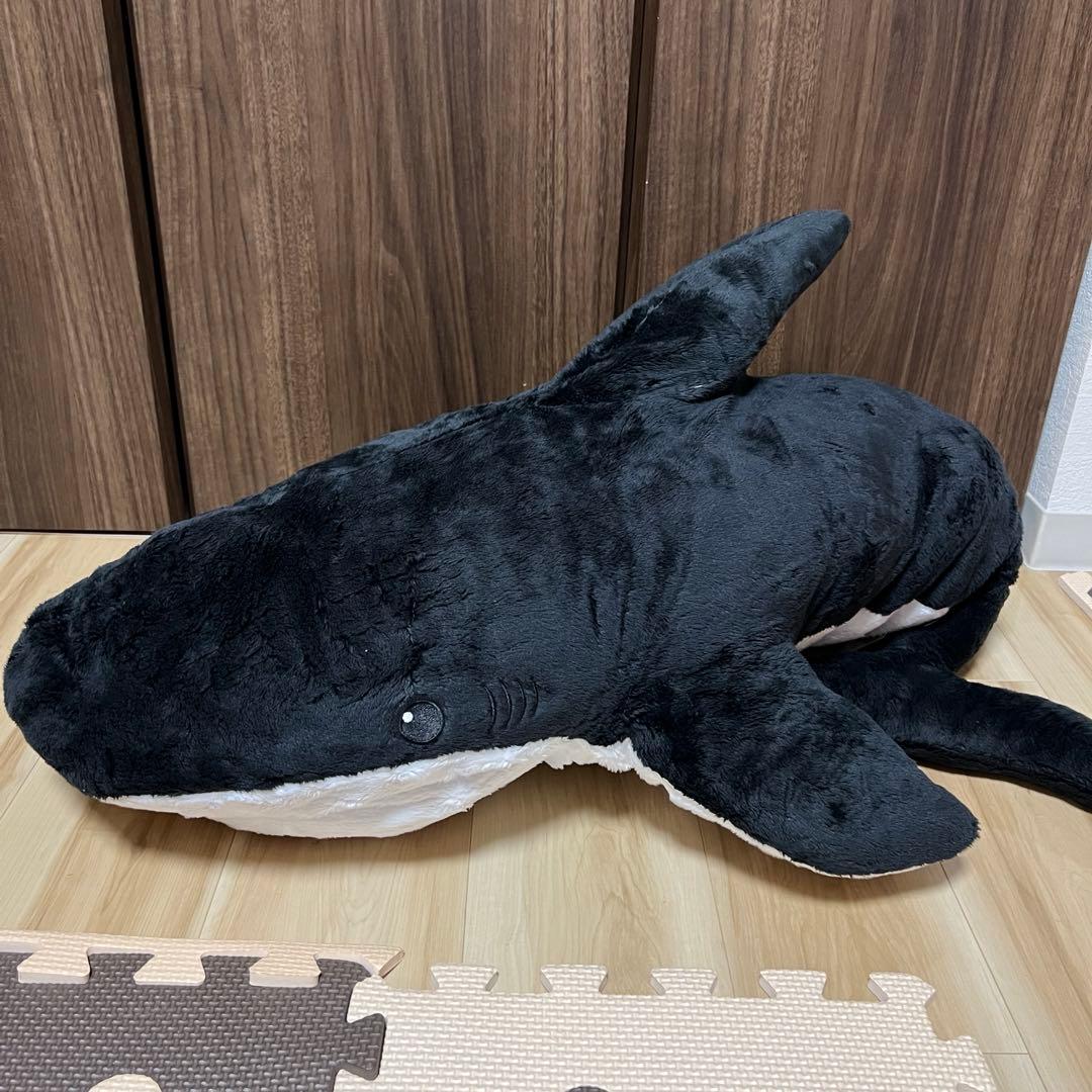新品未使用 サメ 超SUPER BIG ぬいぐるみ 120㎝ Black Ver - メルカリ