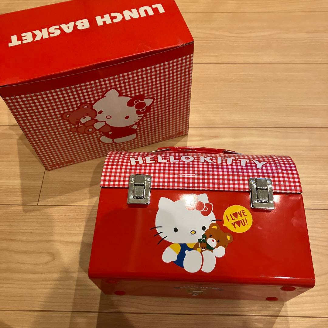 【新品未使用】レトロ　レア　HELLO KITTY キティちゃん　缶バッグ ハローキティ キティちゃん レトロ お菓子缶 缶 バッグ 小物入れ