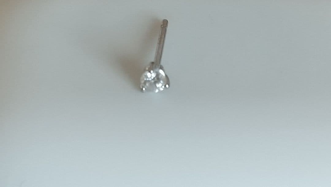 １８金 ホワイトゴールド ダイヤモンド 1粒ピアス 0.1ct ポンテヴェキオ