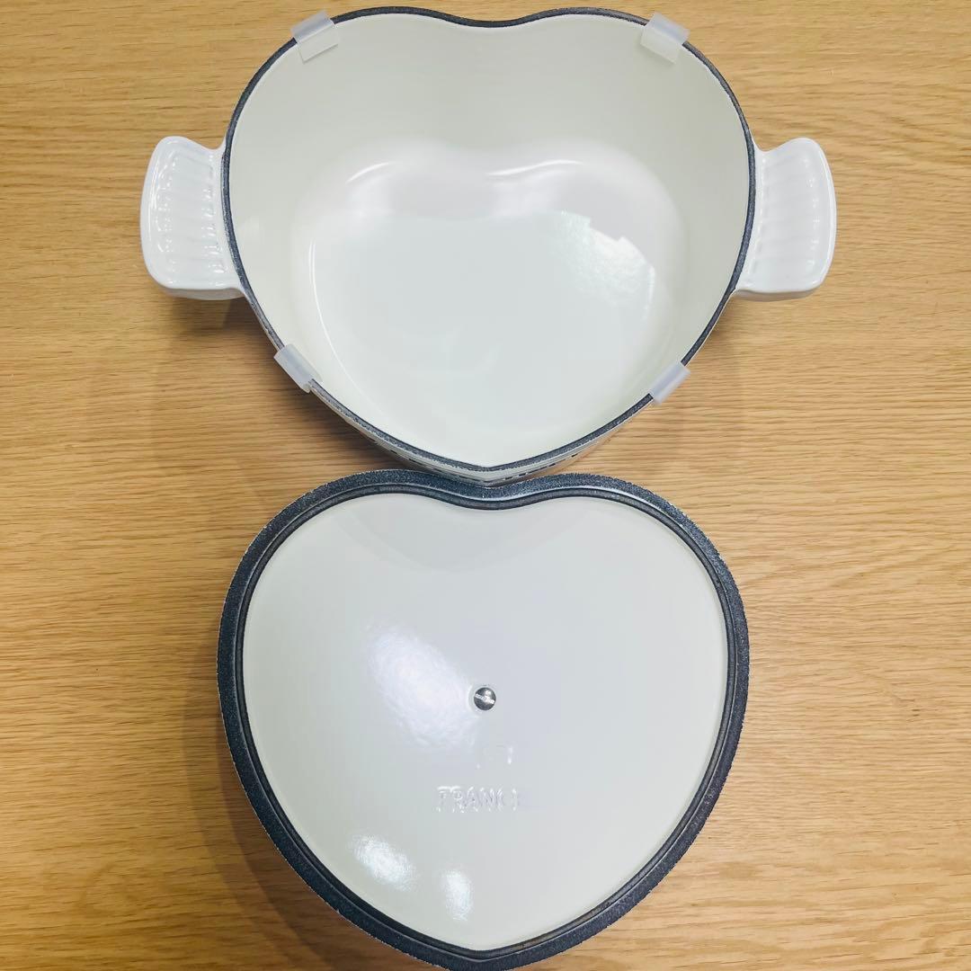 LE CREUSET ハート型鍋 （ホワイト） - メルカリ