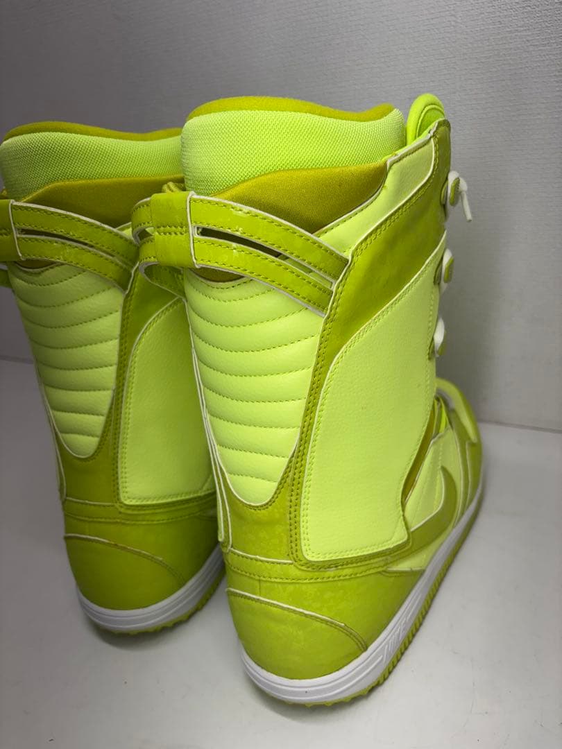 未使用 希少 NIKE VAPEN ナイキ スノーボード ブーツ 28.5cm