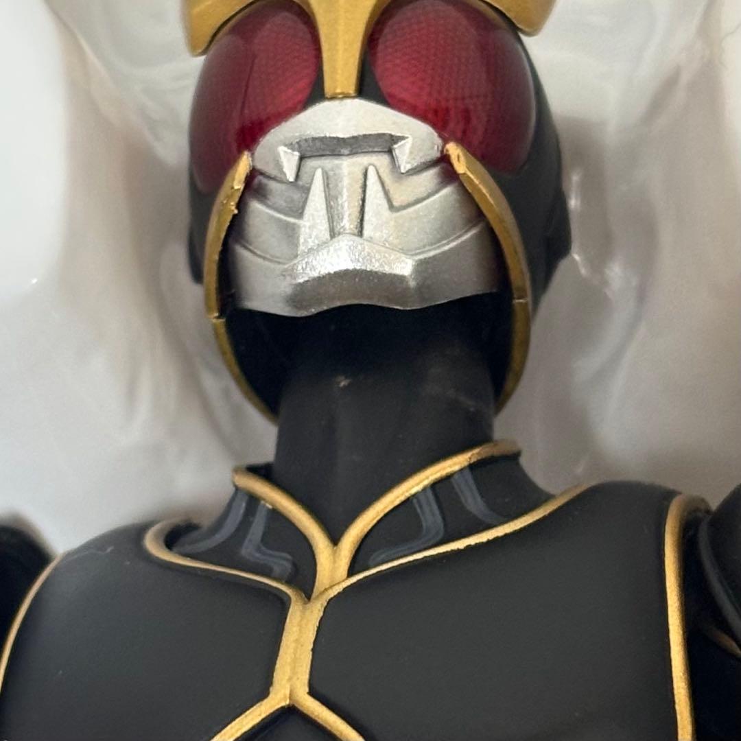 S.H.Figuarts 真骨彫製法 仮面ライダークウガ アルティメットフォーム