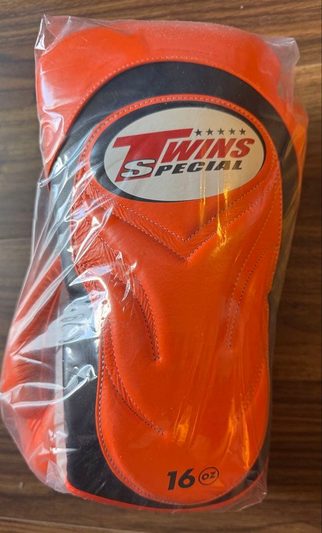 希少新品未使用品Twins 16oz 楽天市場】【国内在庫あり 即納】TWINS ボクシング グローブ 16oz 10oz