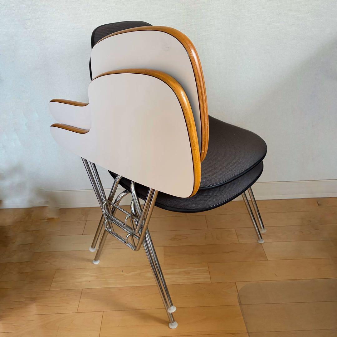 Herman Miller サイドシェルスタッキングチェア テーブル付き - メルカリ