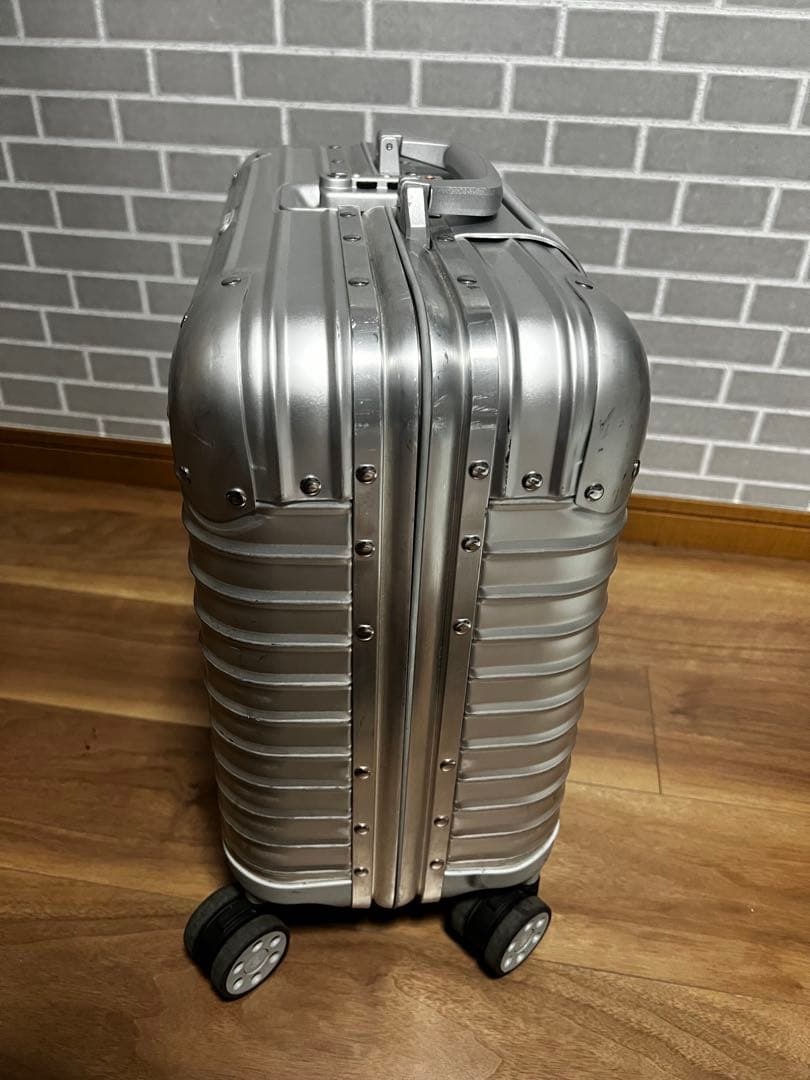 ホイール交換済み！ リモワ ビジネストロリー トパーズ - メルカリ