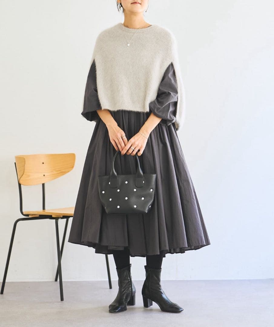 美品 ☆ファーニットポンチョ BEARDSLEY(ビアズリー - メルカリ