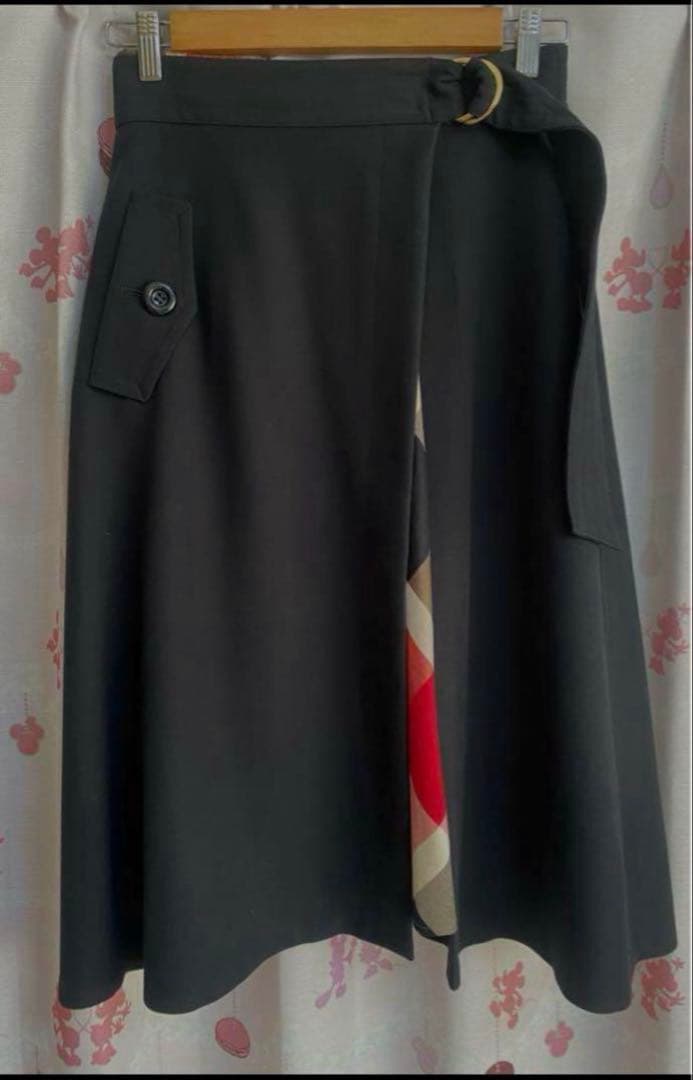 ブルーレーベルクレストブリッジ　黒&赤チェック3WAYスカート 38 ブルーレーベルクレストブリッジ 赤チェックスカート 38 ベルト - メルカリ