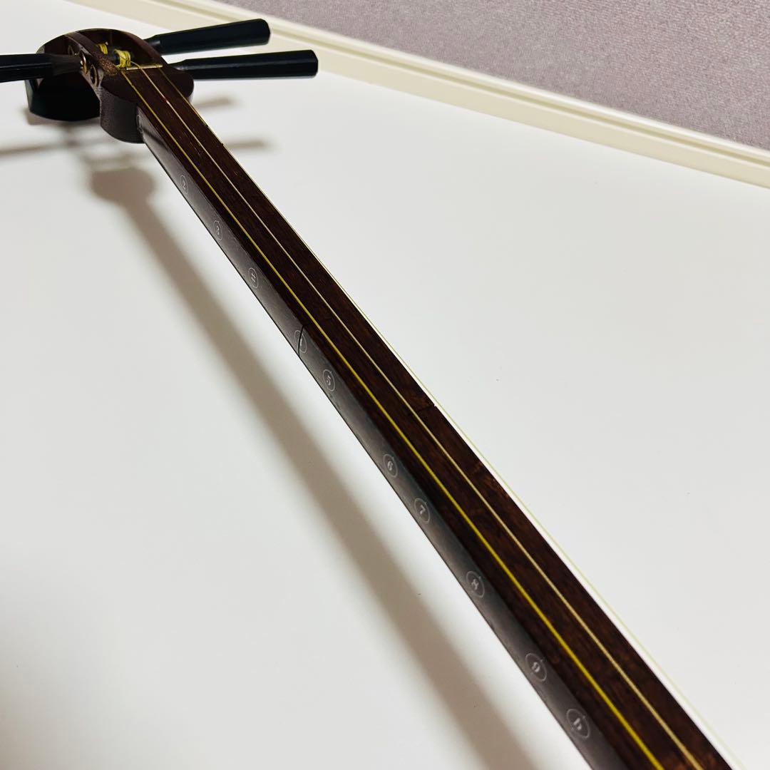 超高級 美品】三味線 中棹 紅木 プロ仕様 正寸 天然皮 付属品