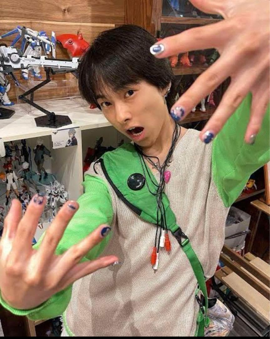 【定価4.2万/あおば着用】C.P.Company ボディ バッグ グリーン