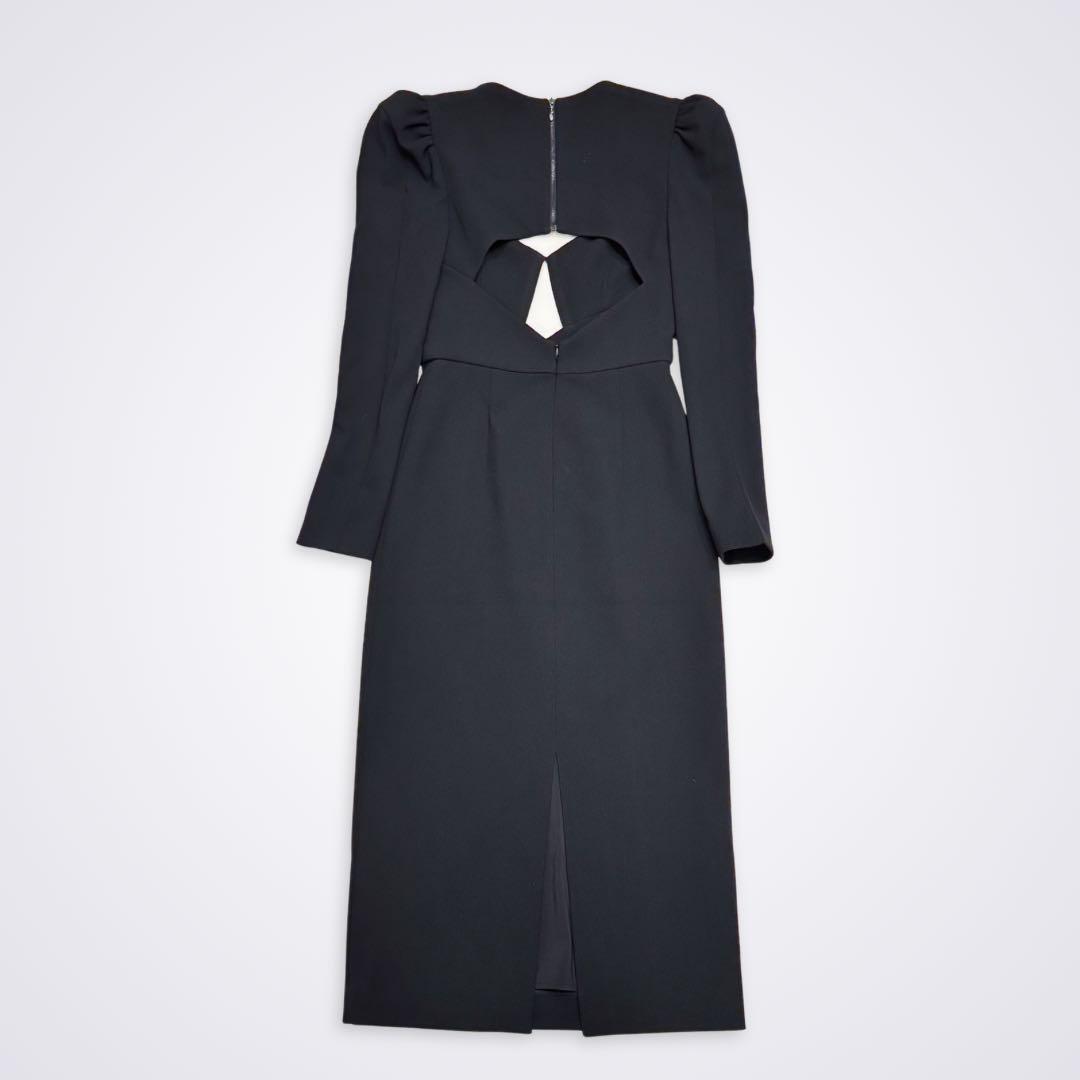 ろく様】REBECCA VALLANCE カットアウトブラックドレス - メルカリ