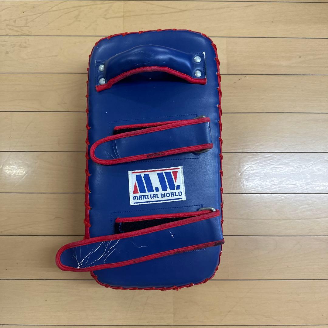 MARTIAL WORLD キックミット 青/赤 - メルカリ