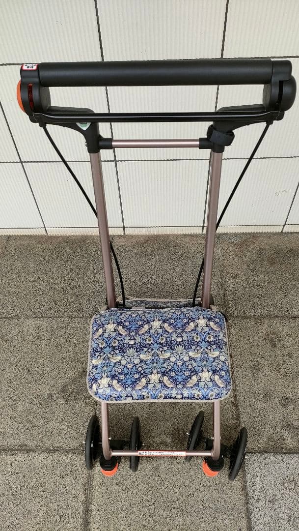 折りたたみ式シルバーカー ネイビー花柄