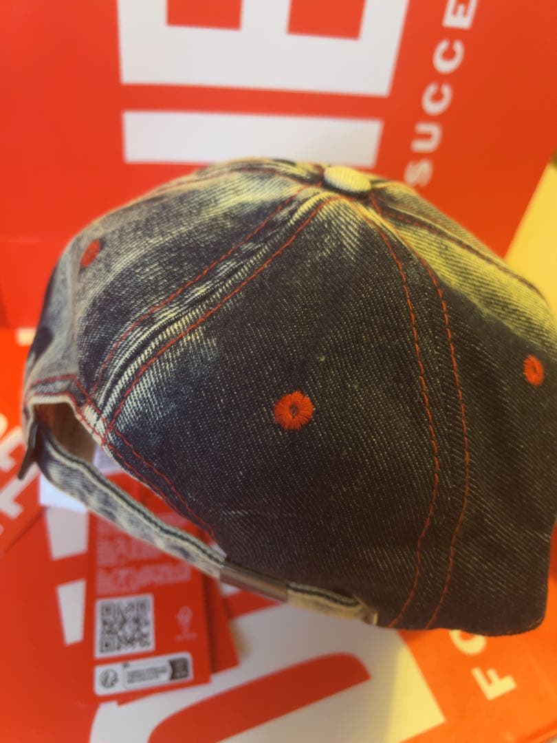 ヒョンジン着用DIESEL C-Seymon DENIMBLEACHED CAP C-SEYMON Man