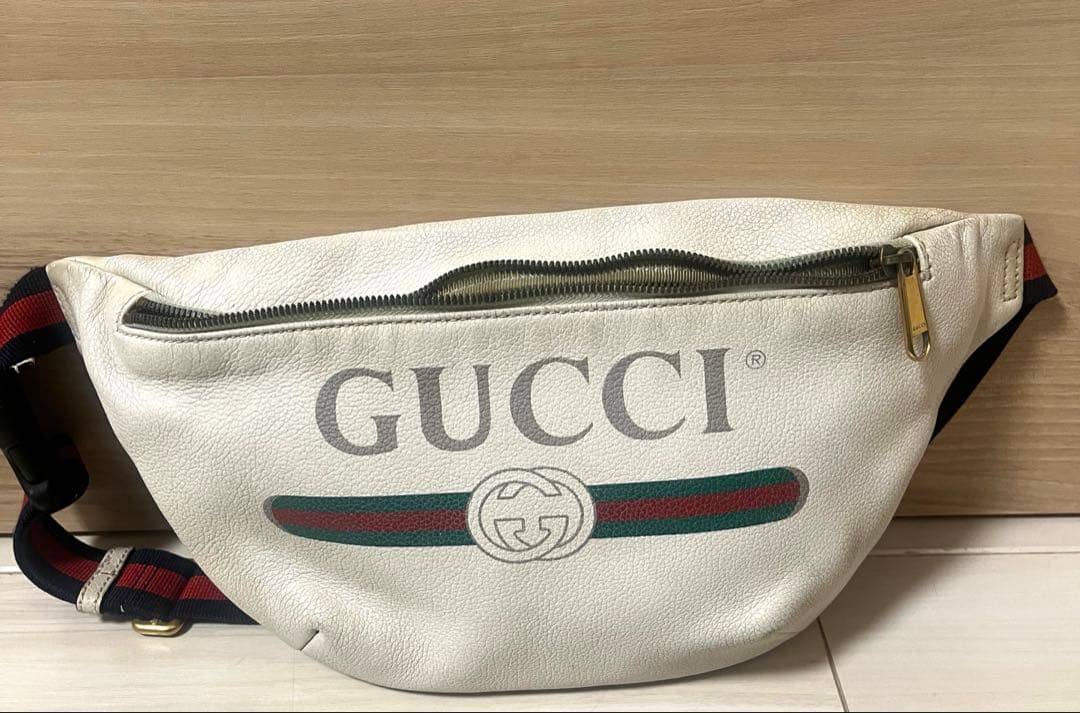 GUCCI グッチ ボディーバッグ シェリーライン レザー ホワイト 中古・古着通販】GUCCI (グッチ) シェリーライン ウエストバッグ