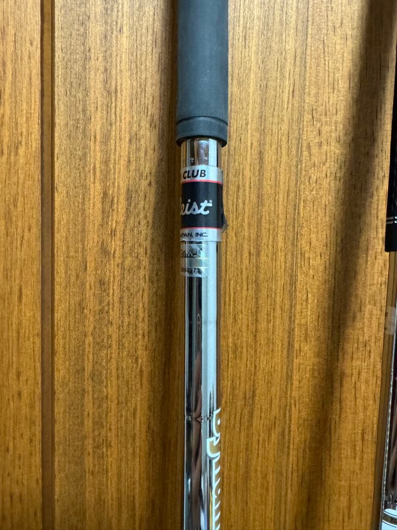 Titleist 818 H1 23° DG105 27° DG AMT