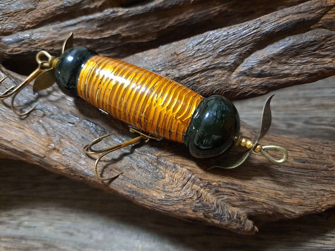 道楽　DOWLUCK　ドウラク　クルクルチンチン　黒金骨　漆研出し