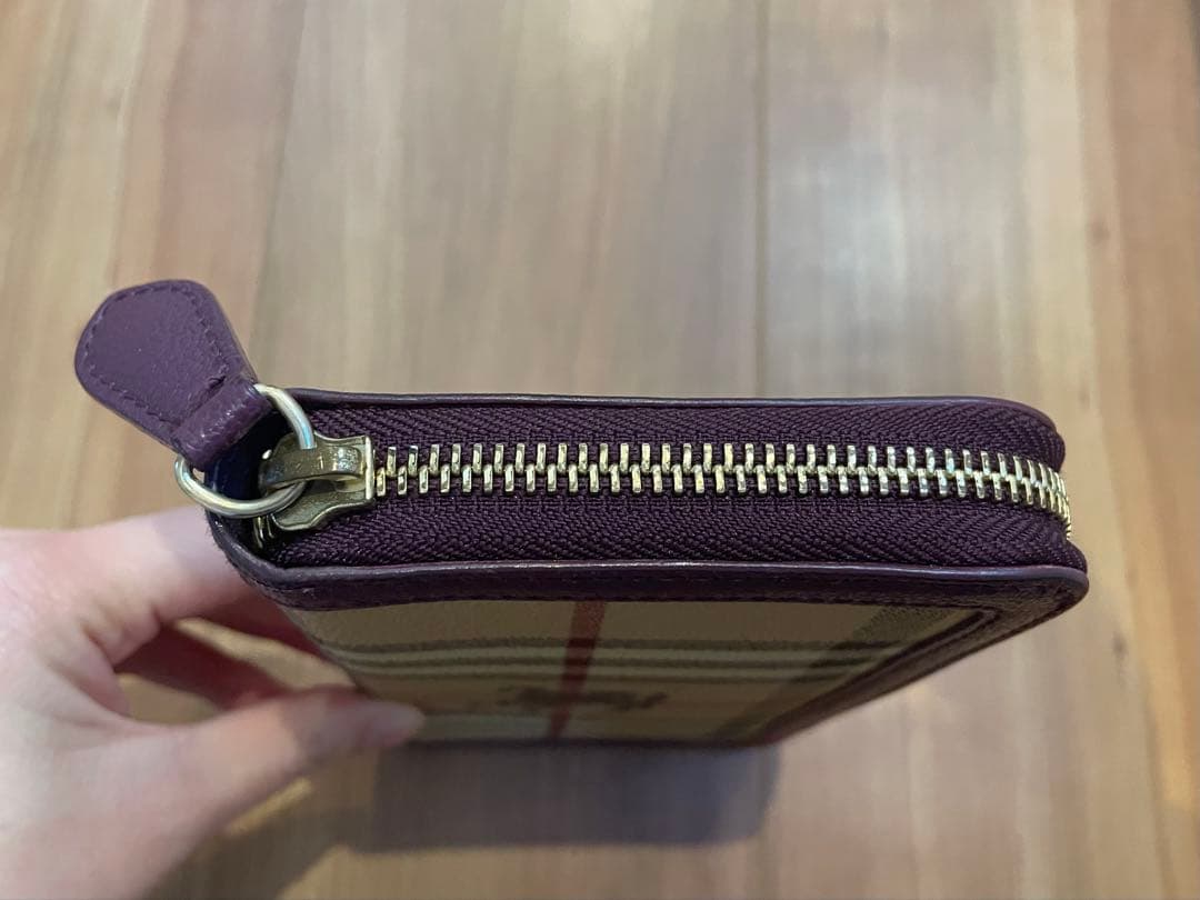 BURBERRY ノバチェック ホース ロゴ 紫 長財布