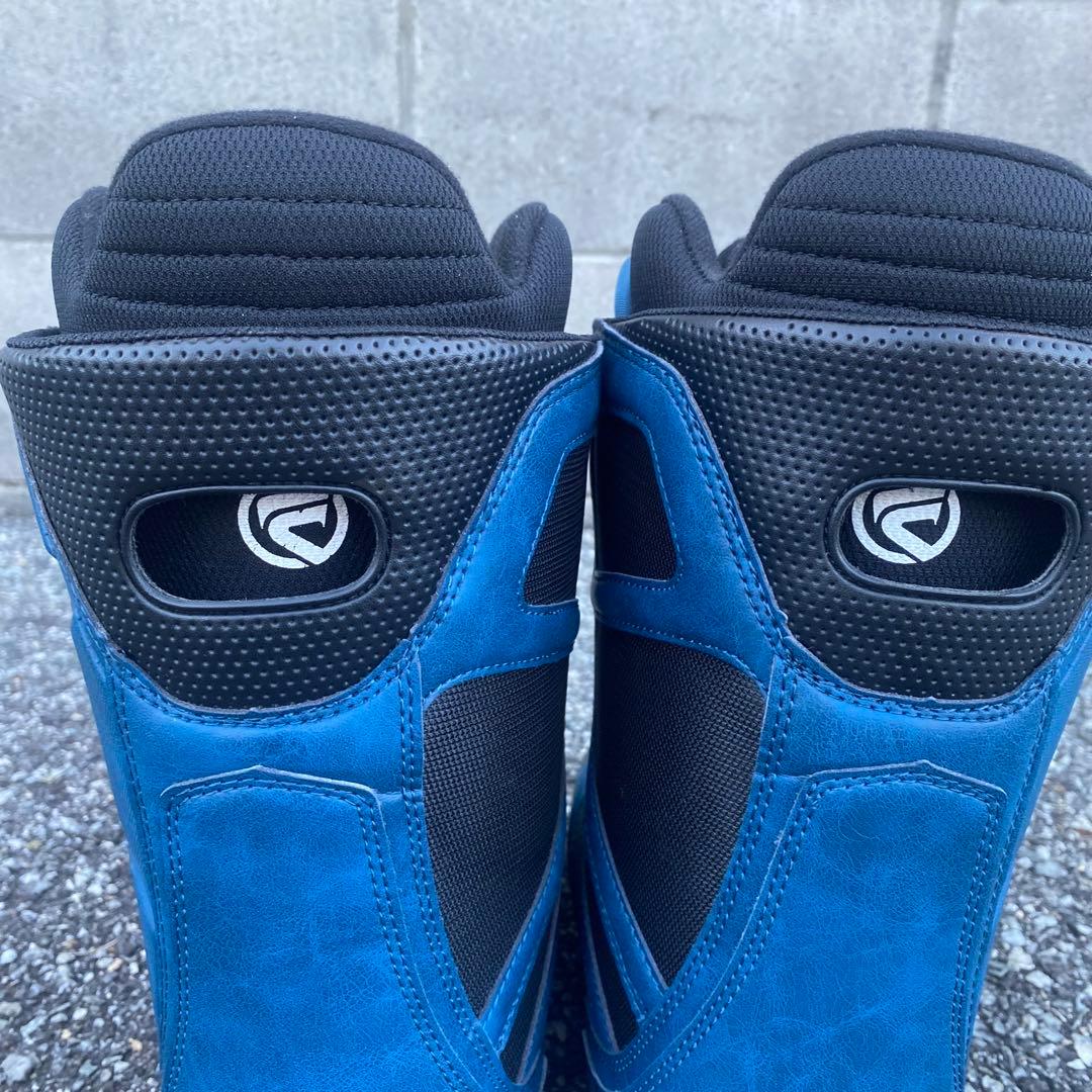 美品】FLOW AERO COILER スノーボードブーツ 26cm ブルー