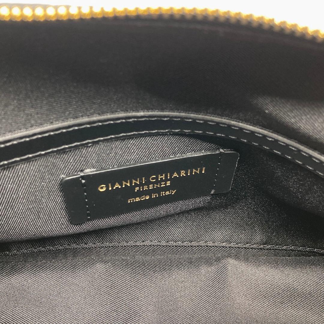 美品 GIANNI CHIARINI 25AW DEA レザー ショルダーバッグ - メルカリ
