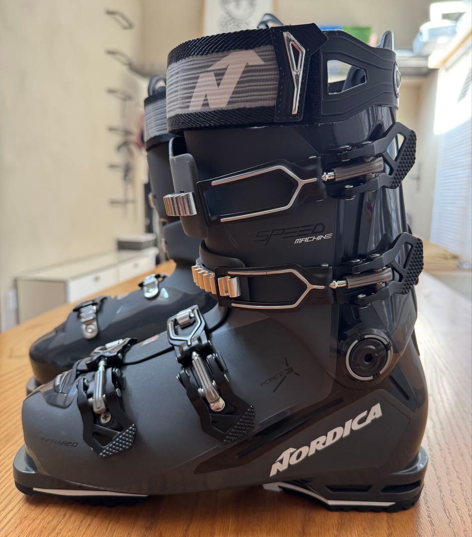 Nordica スキー ブーツ 100 26.5 ※インナーブーツ訳有 Nordica スキー ブーツ 100 26.5 ※インナーブーツ訳有