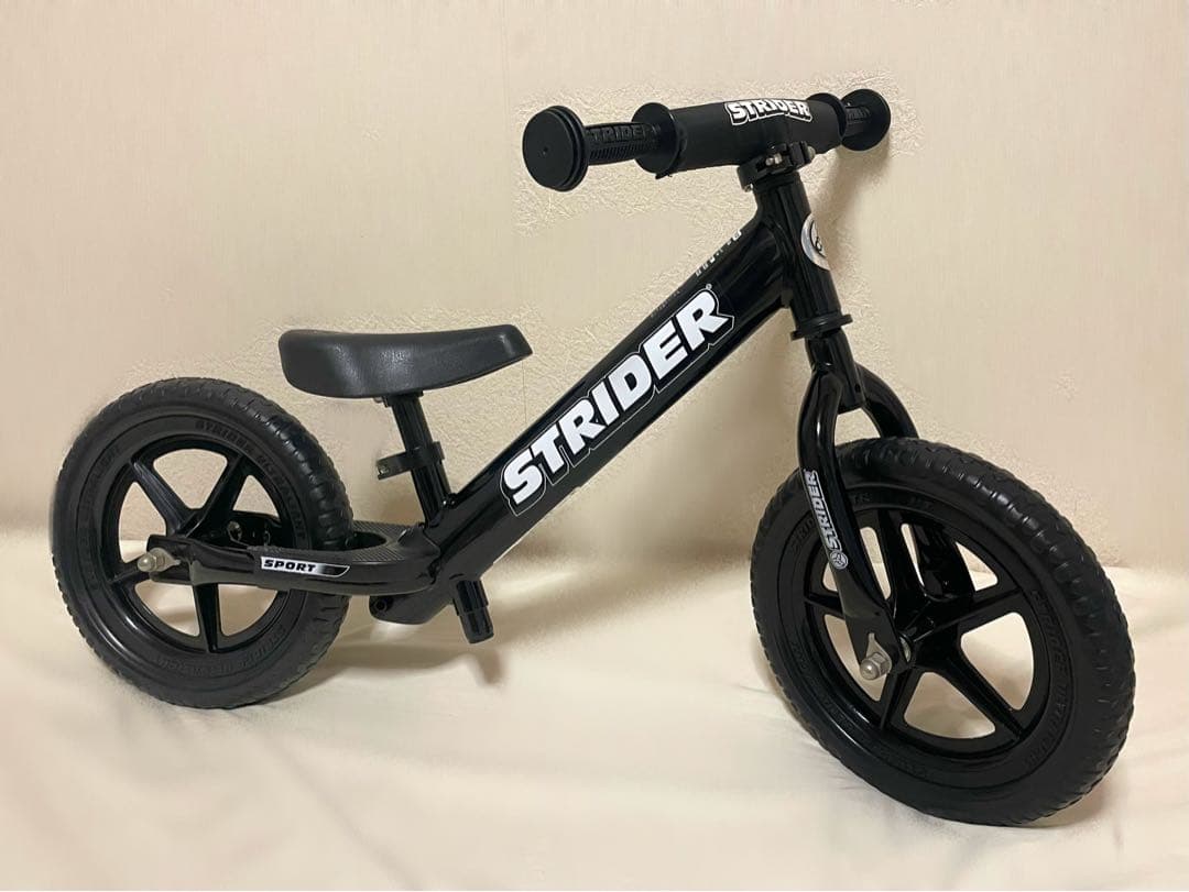 STRIDER ブラック 【美品】 Amazon.co.jp: ストライダー スポーツモデル (STRIDER Sport) 12インチ