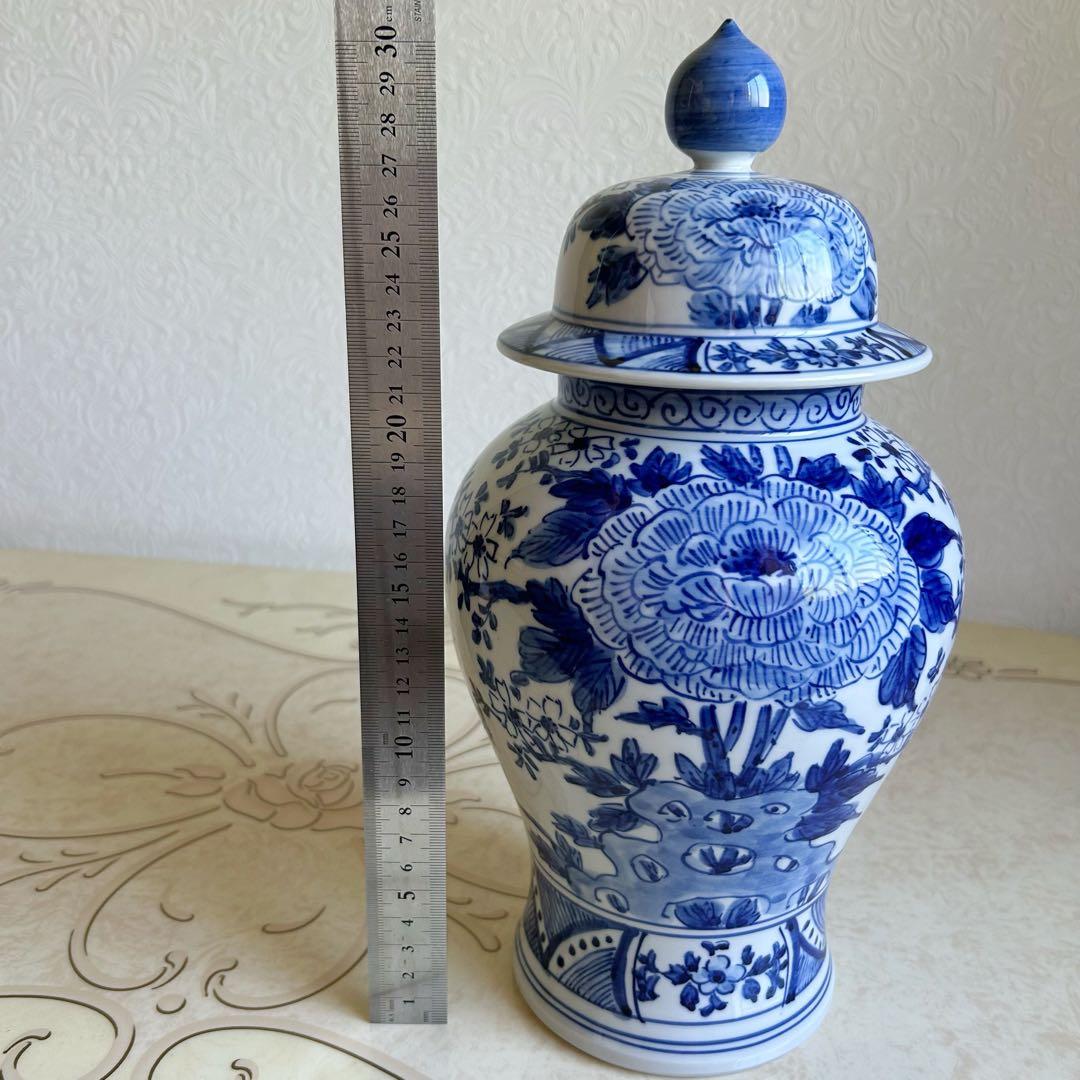 中国美術 大明乾隆年製 染付 蓋付き壺 沈香壺 置物 アンティーク 牡丹