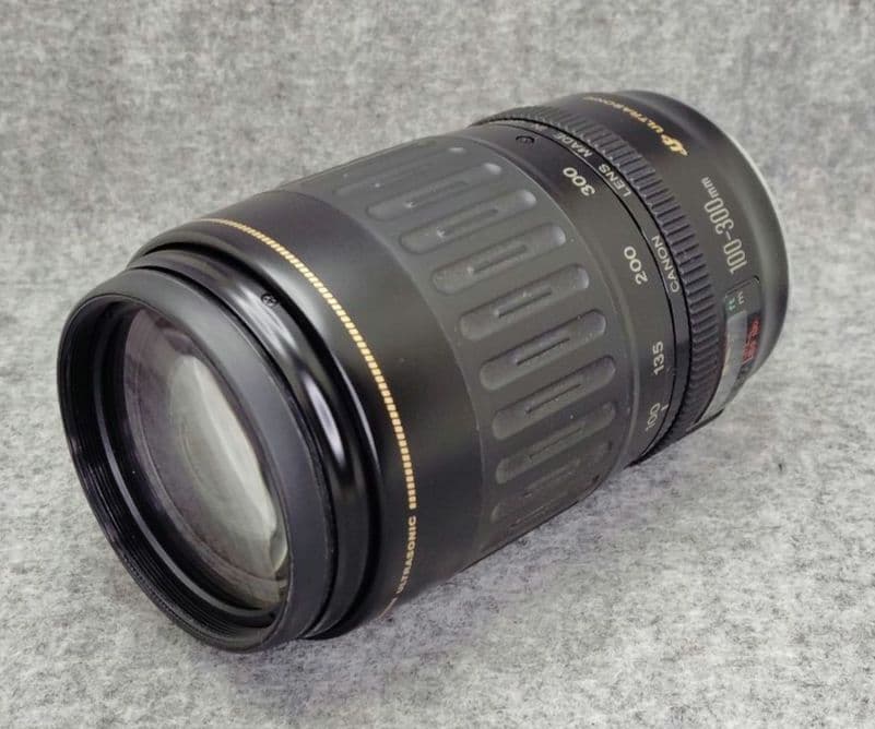 キヤノン　EF100-300mm F4.5-5.6 USM 望遠ズームレンズ