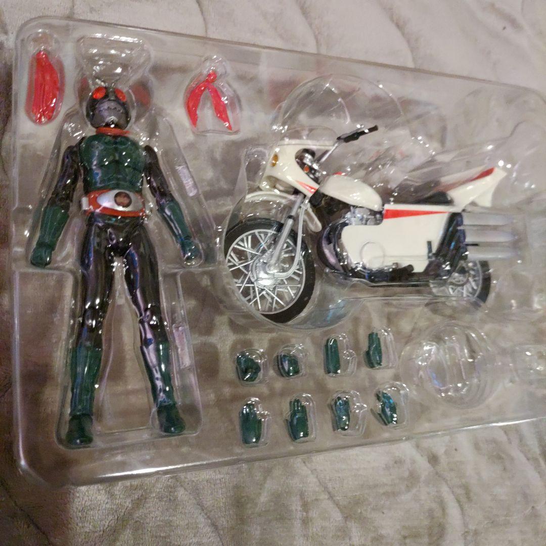 【美品】S.H.Figuarts 仮面ライダー旧2号&サイクロン号(改造ver)