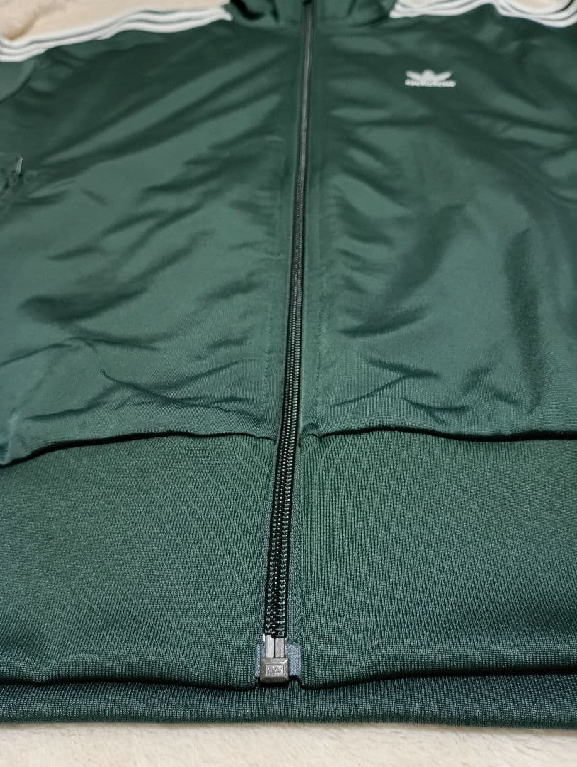 adidas ダークグリーン ファイヤーバード タグ付き 極美品 IY9892