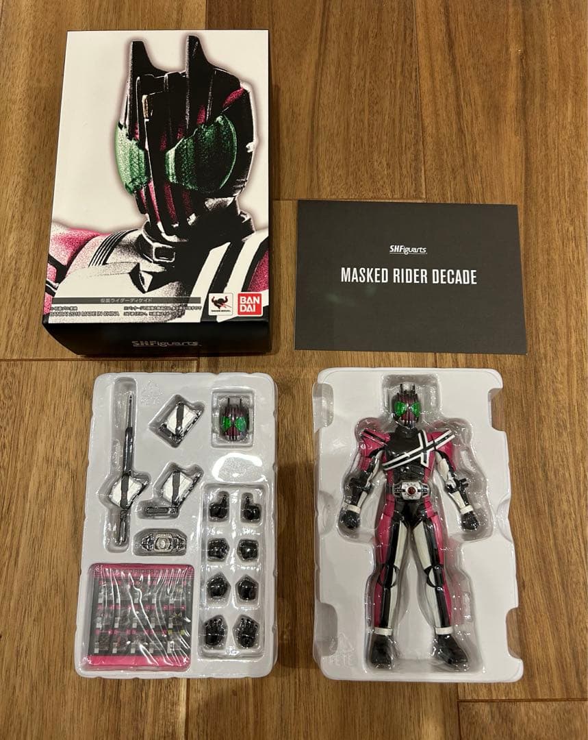 S.H.Figuarts 真骨彫製法 仮面ライダー ディケイド【開封品】