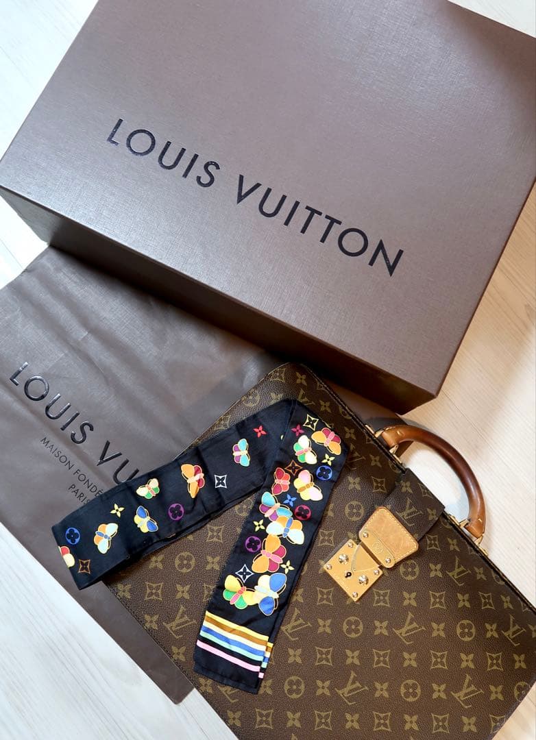 9/30までSALE】希少！Louis Vuitton モノグラム書類ケース