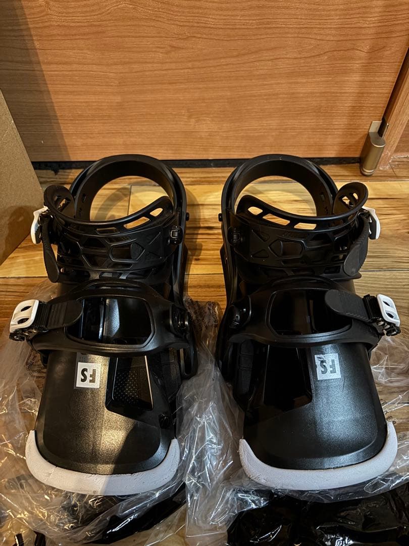 25 BURTON - BK - S スノーボード バインディング 軽量・初心者 25 BURTON - BK - S スノーボード バインディング 軽量・初心者 25
