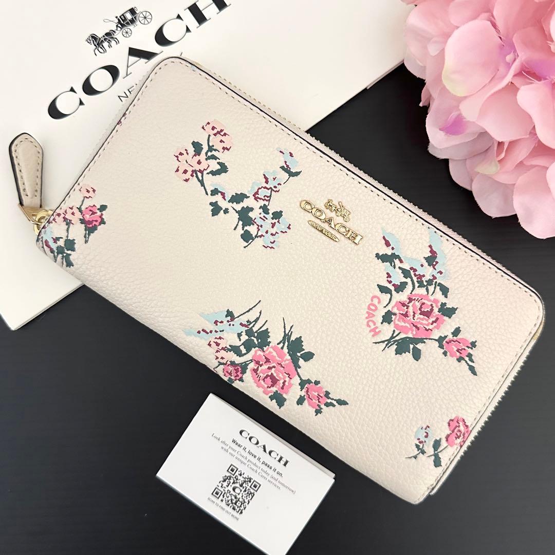 10【新品】限定品 COACH コーチ★長財布 花柄 ホワイト 訳あり 10【新品】限定品 COACH コーチ☆長財布 花柄 ホワイト 訳あり