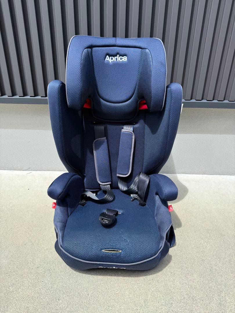 Aprica ジュニアシート ネイビー　エアグルーヴAD 楽天市場】アップリカ ジュニアシート エアグルーヴ AD アップリカ