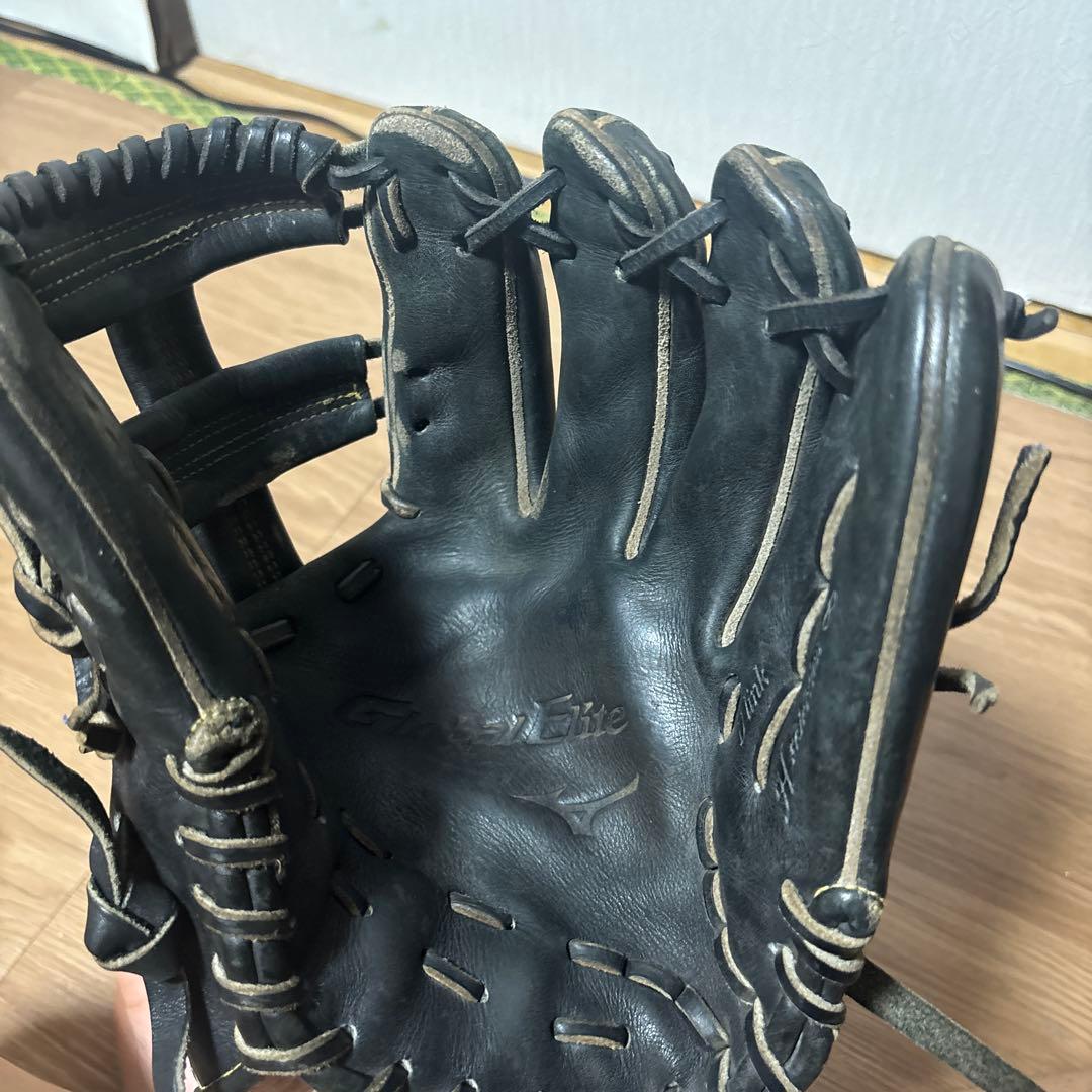 ミズノ グローバルエリート硬式 内野グローブ 黒 最終値下げ 本日消し