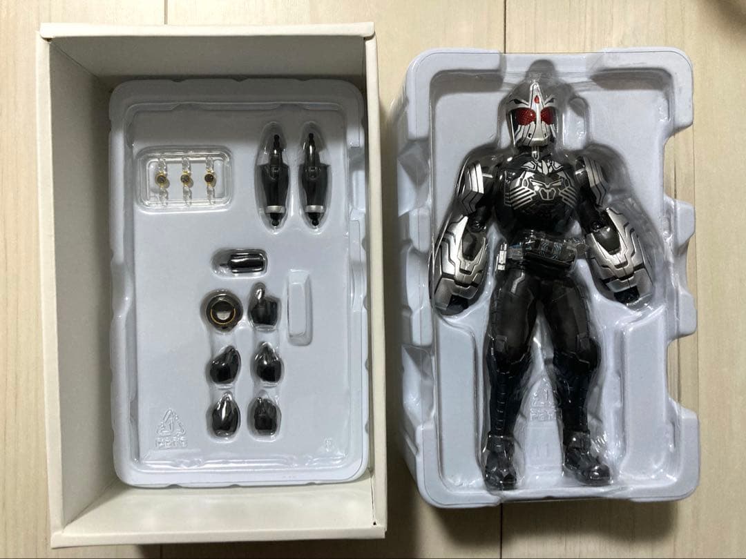 SHFiguarts 仮面ライダーオーズ サゴーゾコンボ 真骨彫 開封品