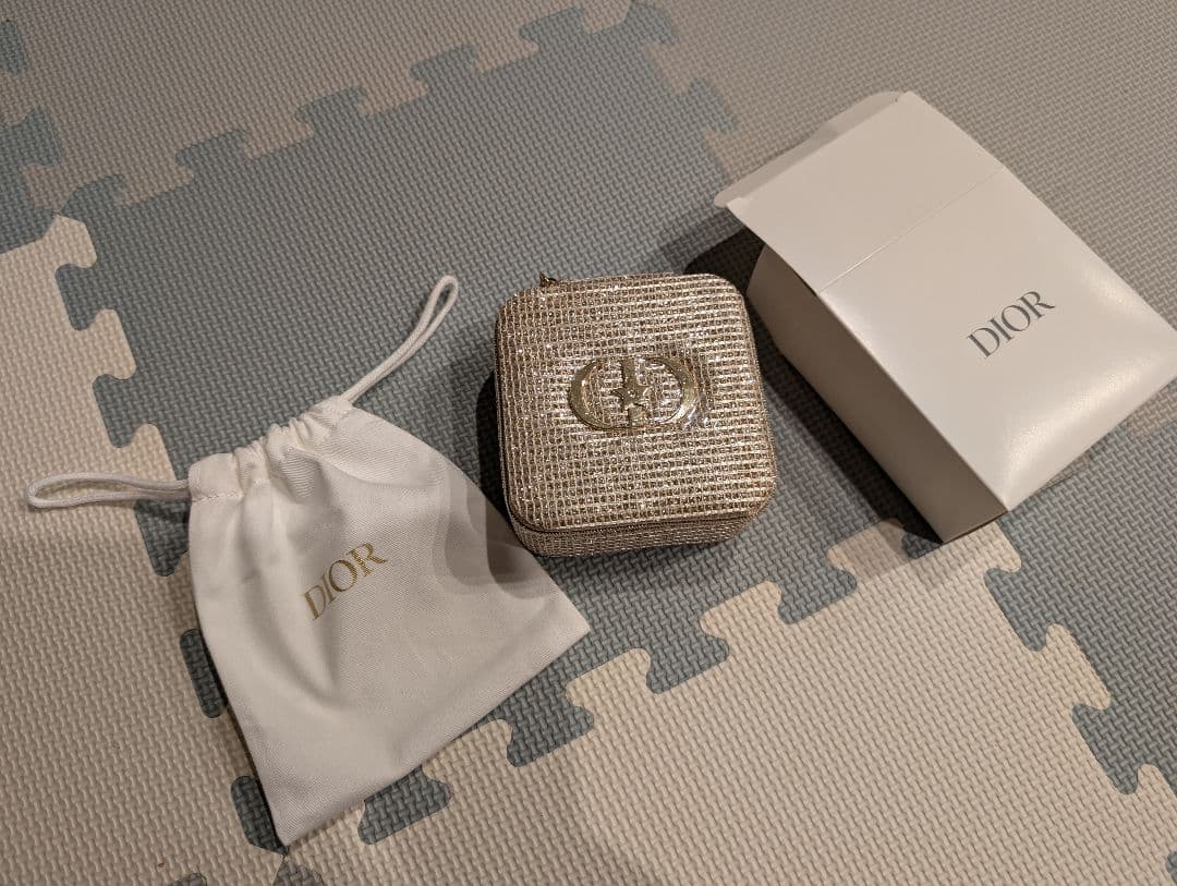 Dior 2025ホリデー限定グロウルミナイザー 本日全国発売スタート