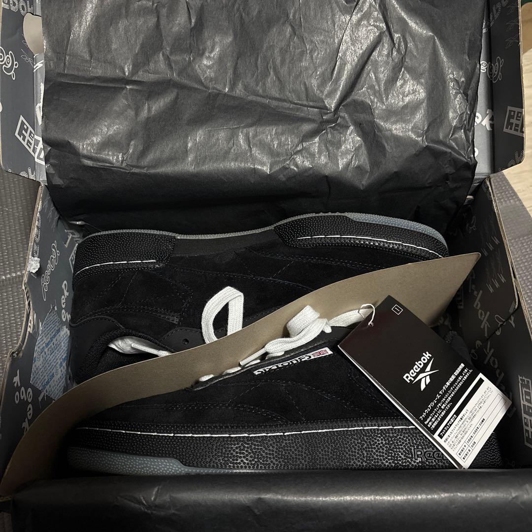 Reebok SixTONES コラボスニーカー　ブラック SixTONES×リーボックのコラボスニーカー「クラブ シー 85 ヴィンテージ