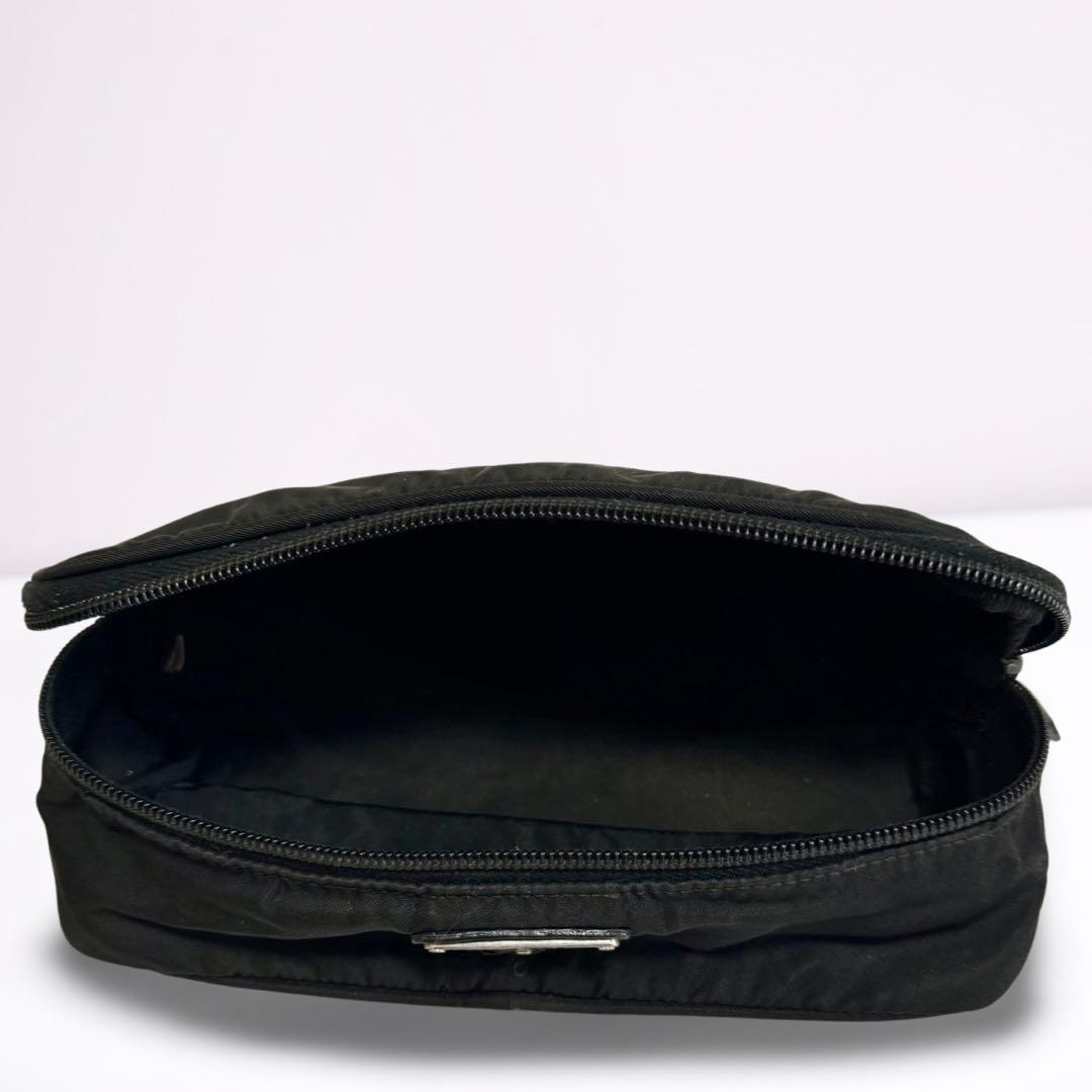美品】PRADA プラダ ナイロンポーチ 黒 三角ロゴ ギャラカード付 正規