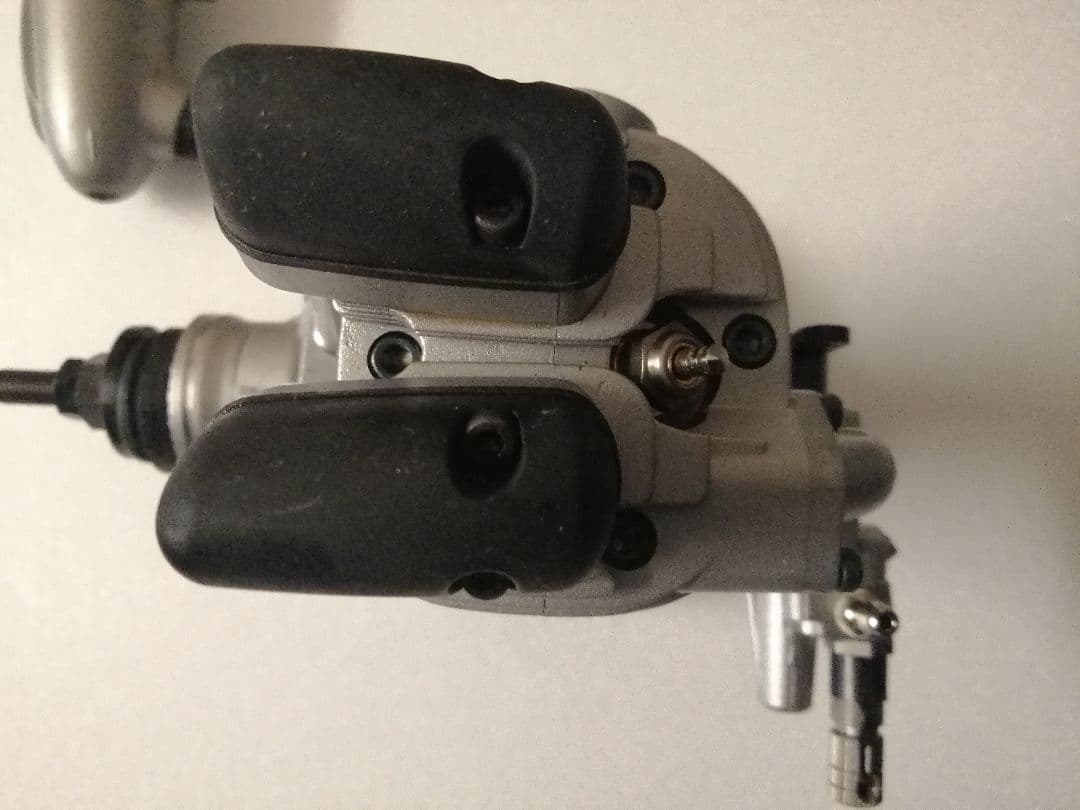 FS-62V OSのラジコン飛行機用4サイクルエンジン 中古美品