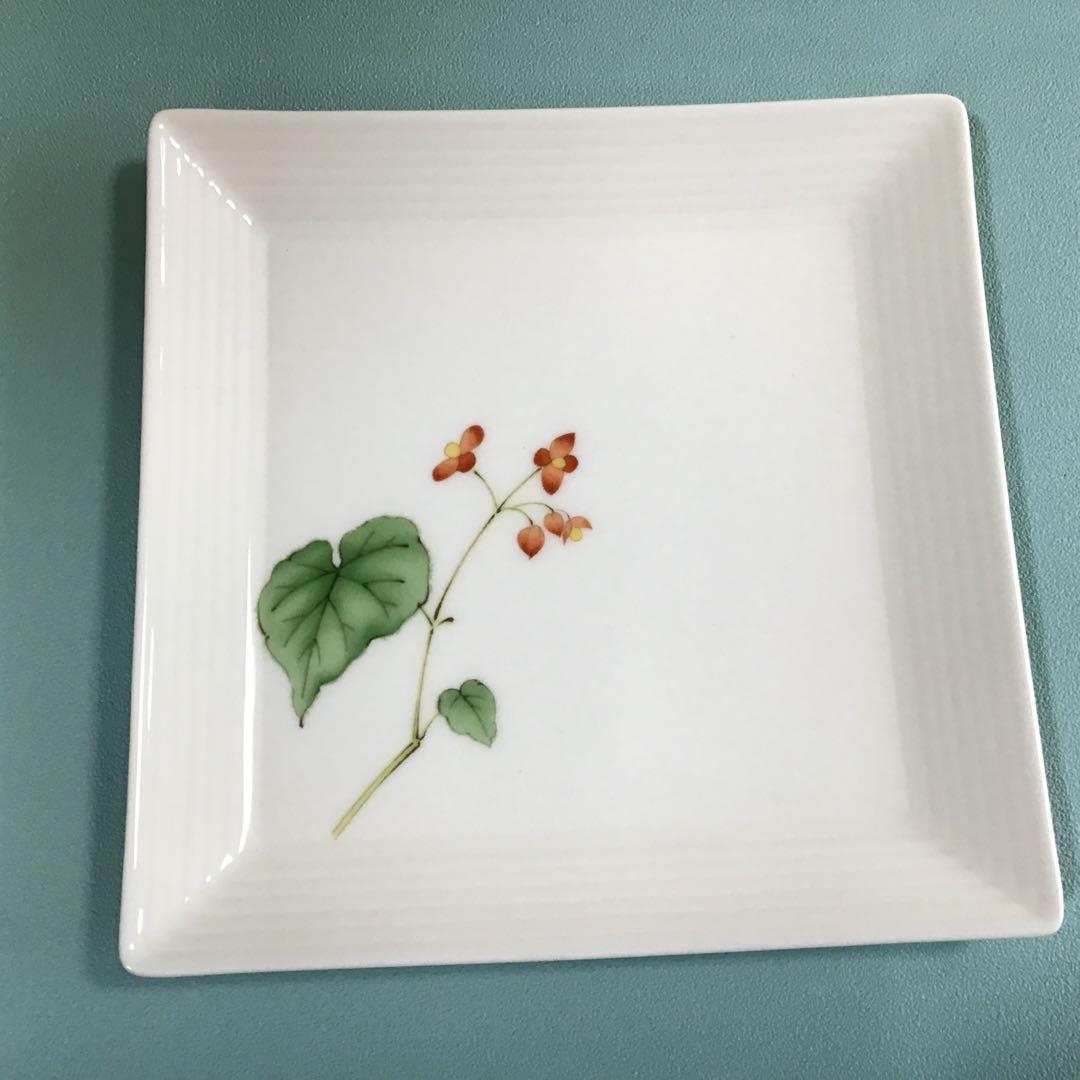 香蘭社 五草花 角皿揃 花柄 有田焼 未使用品 5枚セット H47 - メルカリ