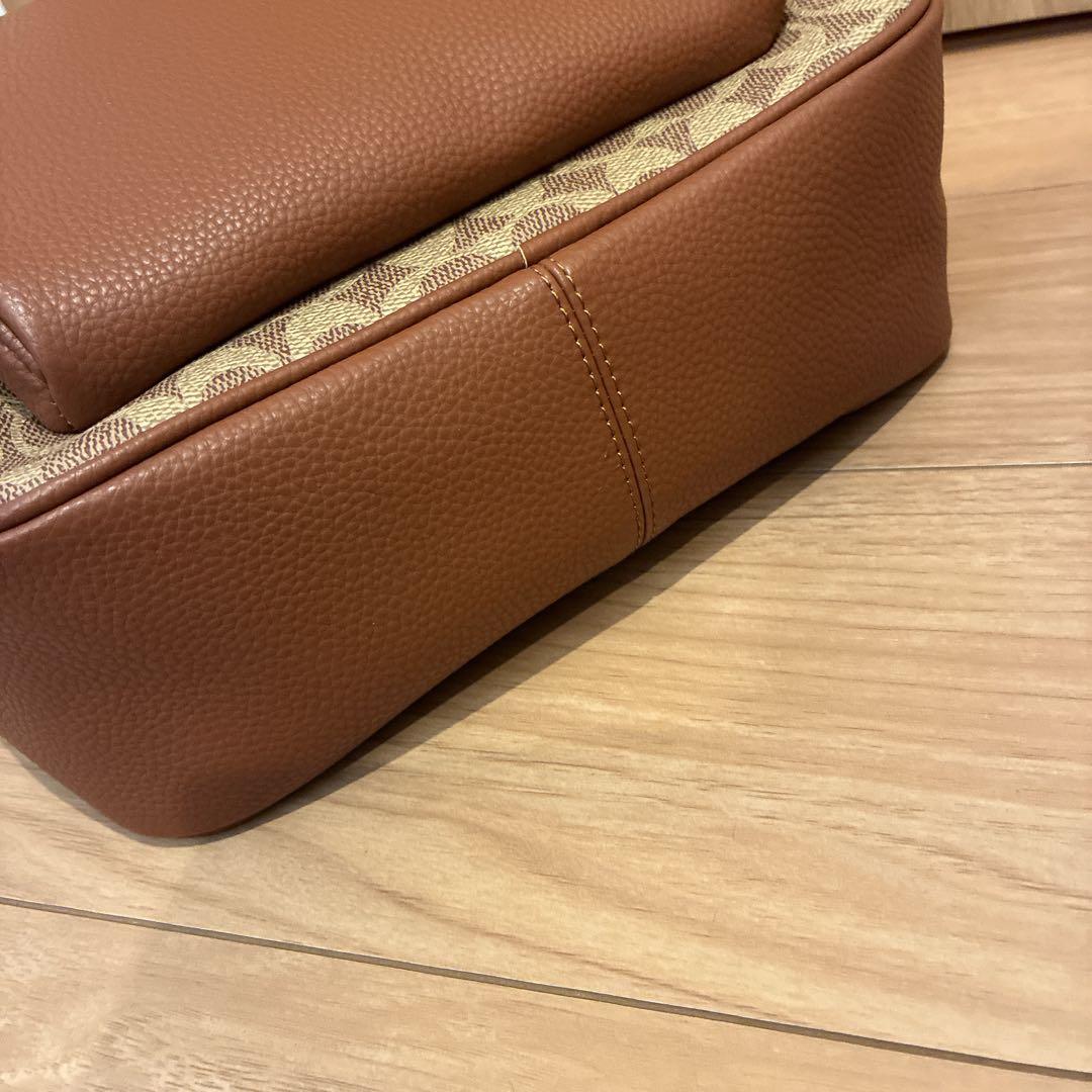 《新品未使用》《値下げ可》《人気》コーチ　リュック CZ176