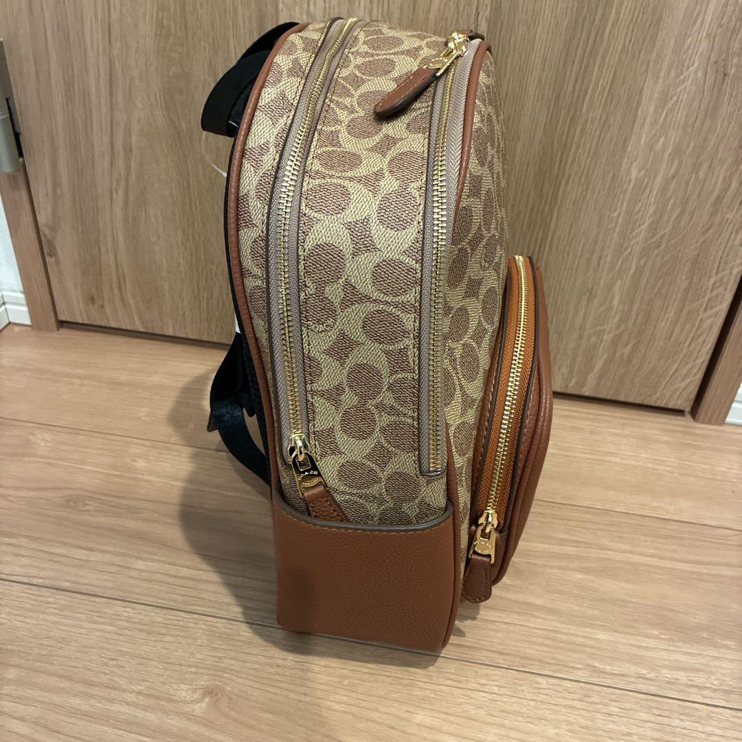 《新品未使用》《値下げ可》《人気》コーチ　リュック CZ176