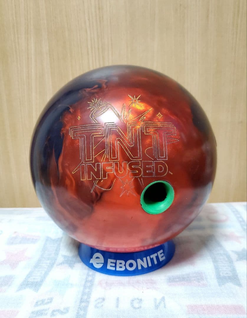 美品）TNT INFUSEDロトグリップ ボウリングボール 14P - メルカリ