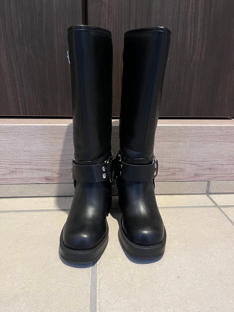 ブラック ロングブーツ バックル付きHUNTER ブラック ロングブーツ