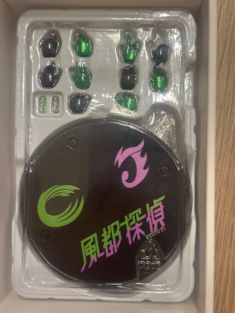 S.H.Figuarts(真骨彫製法) 仮面ライダーW サイクロンジョーカー