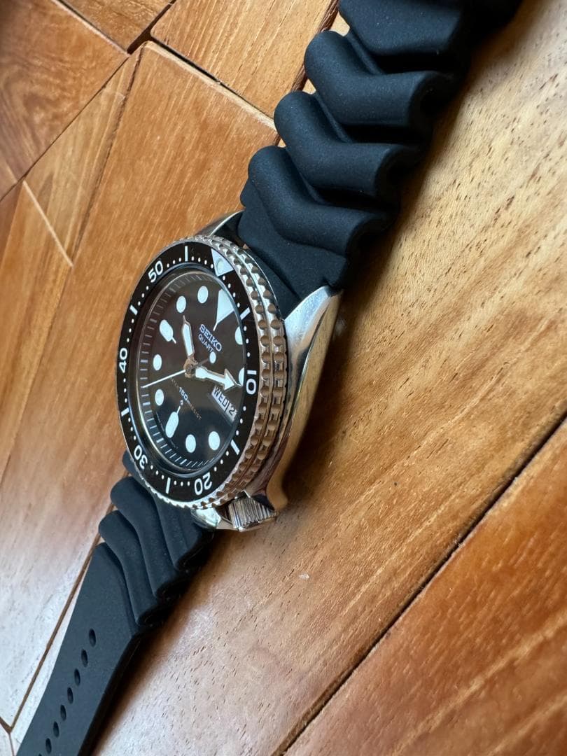 セイコー クオーツ 7548-7000 稼働中 ダイバー シャークメッシュブレス