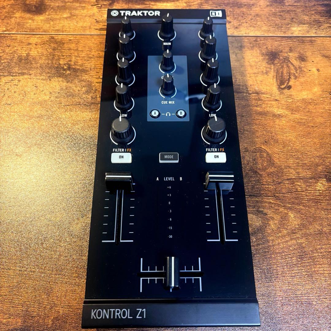 TRAKTOR KONTROL Z1 DJミキサー Native Instruments TRAKTOR KONTROL Z1｜ミュージックランドKEY