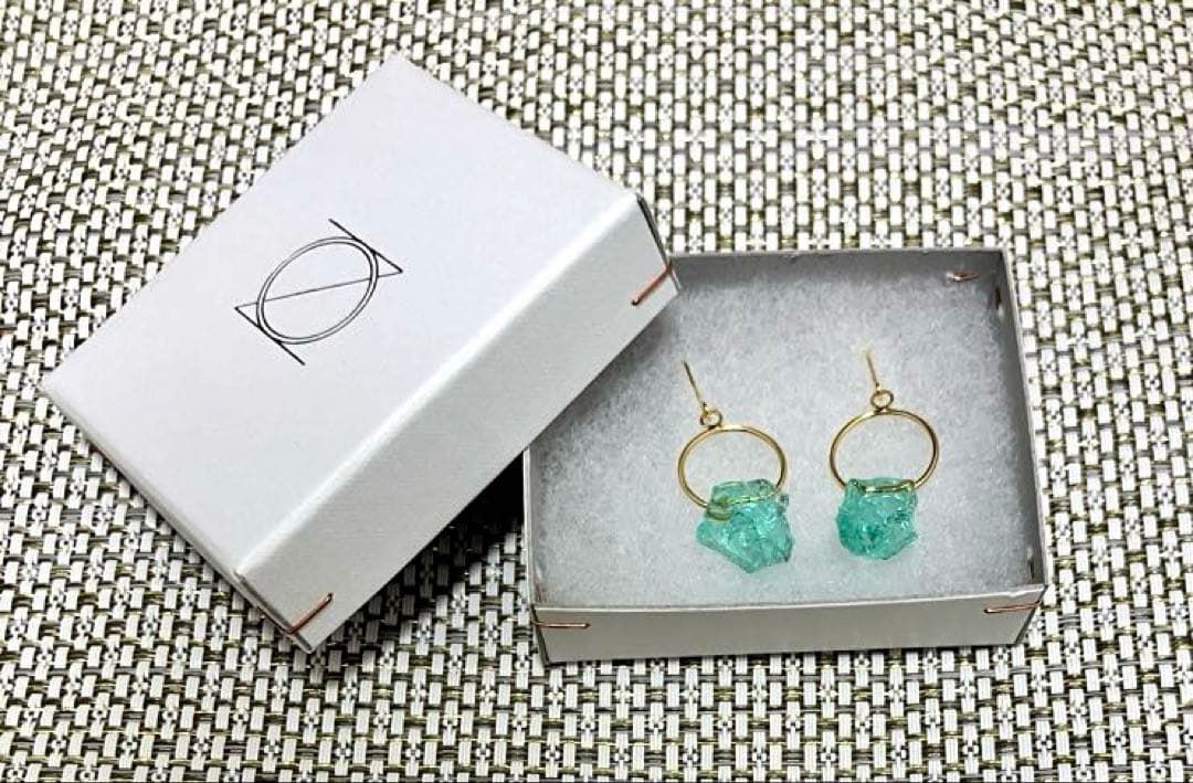 ON glass jewelry 大森元貴着用 デザイン - メルカリ